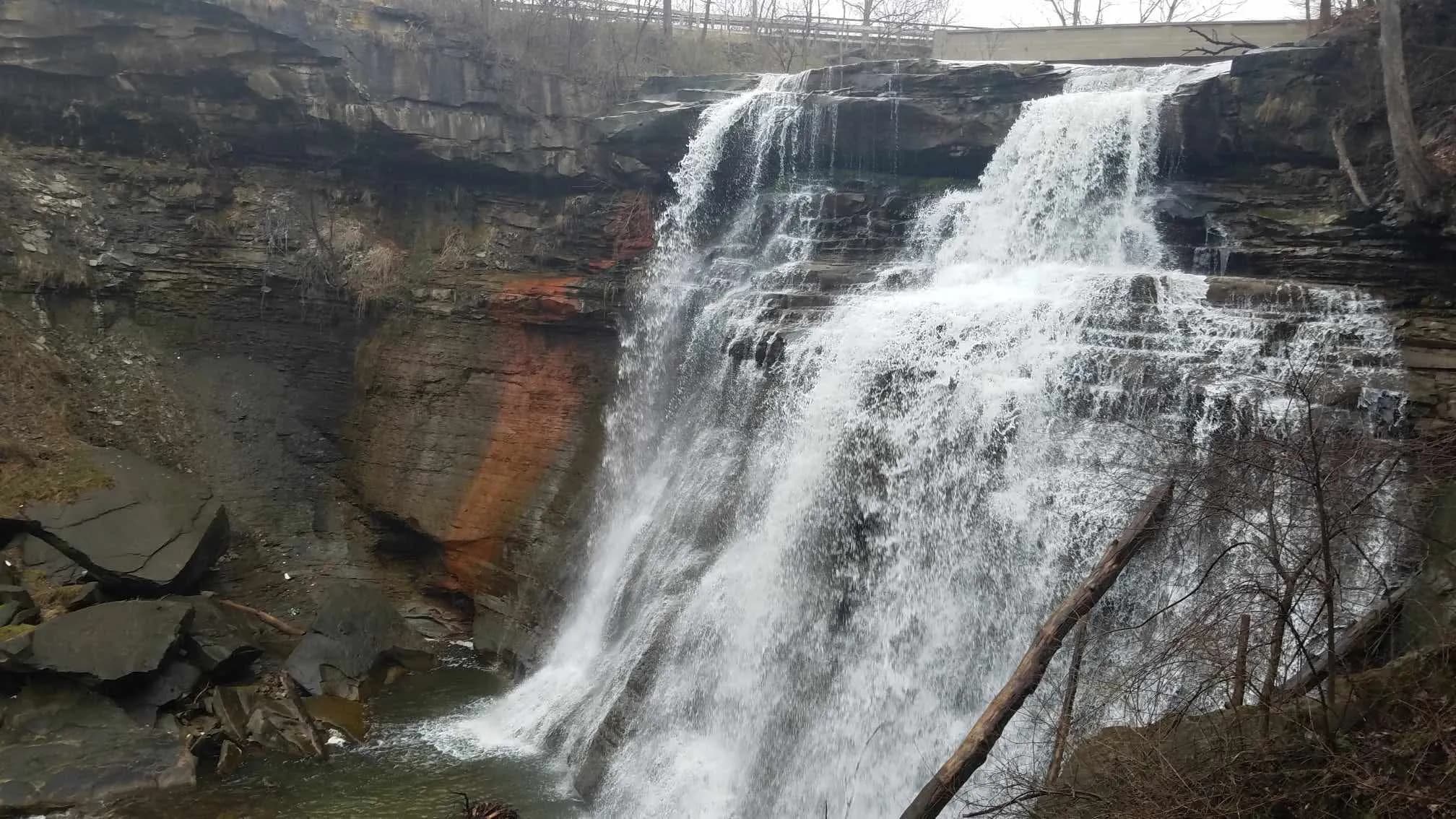 water falling over the cliffs of brandywine falls